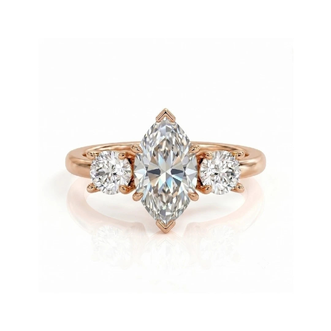 Three Stone Ring Round Cut Diamond