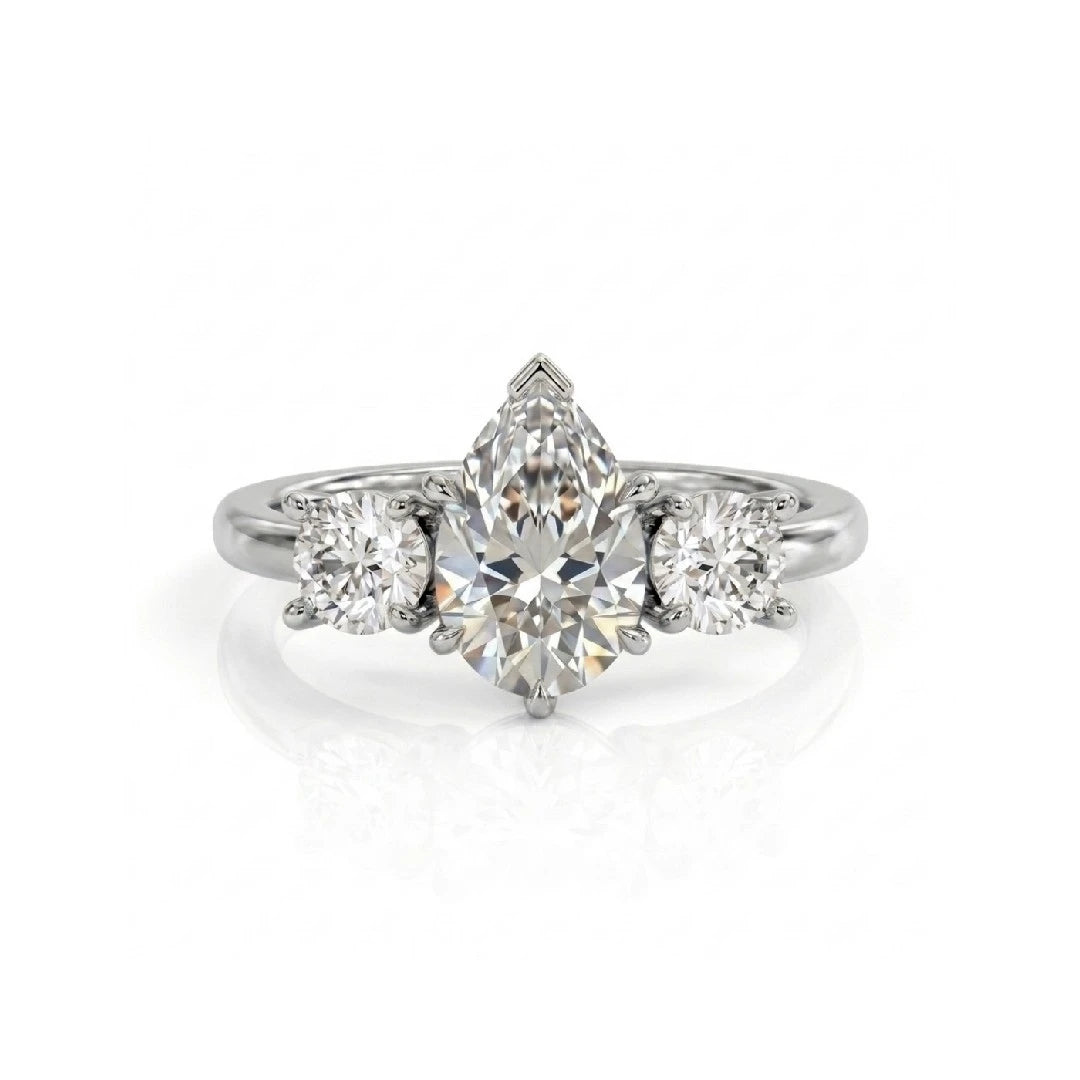 Three Stone Ring Round Cut Diamond