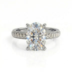 Pavé Claw Radiant Ring