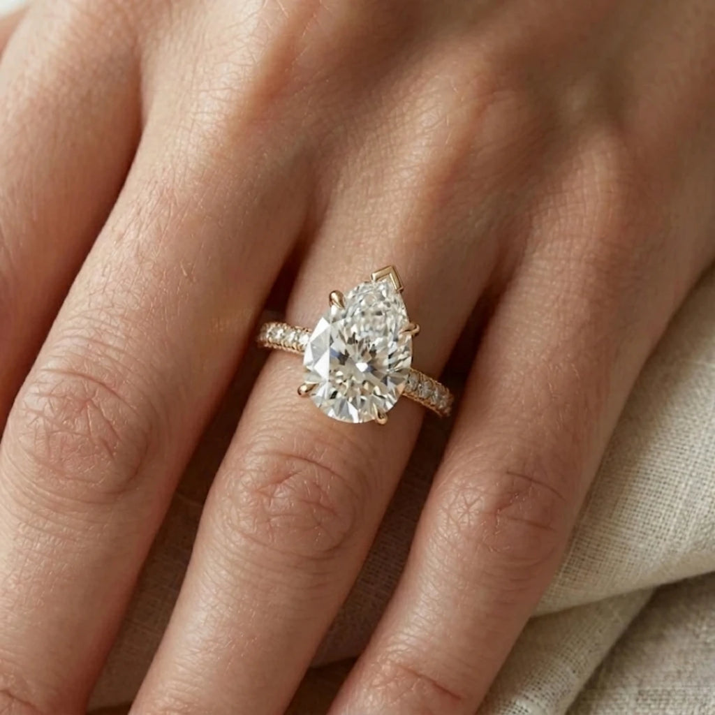 Pavé Claw Radiant Ring
