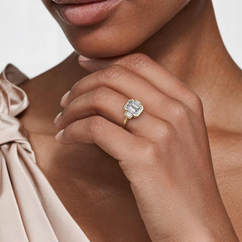 Seamless Trapezoid Three Stone Diamond Ring