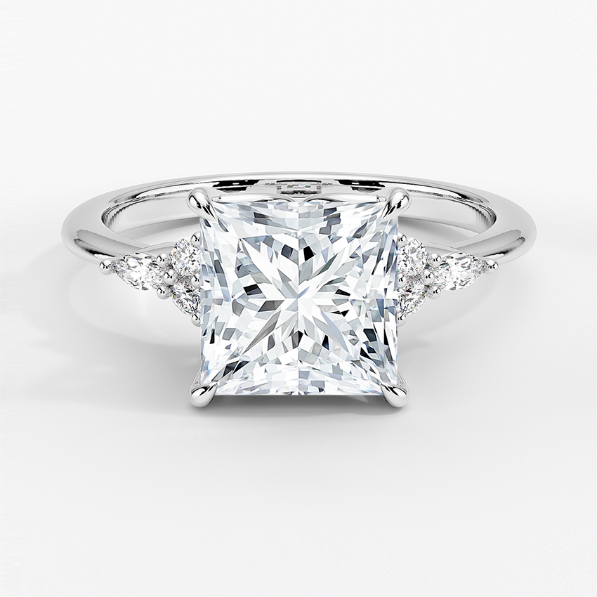 Nadia Diamond Ring in Platinum