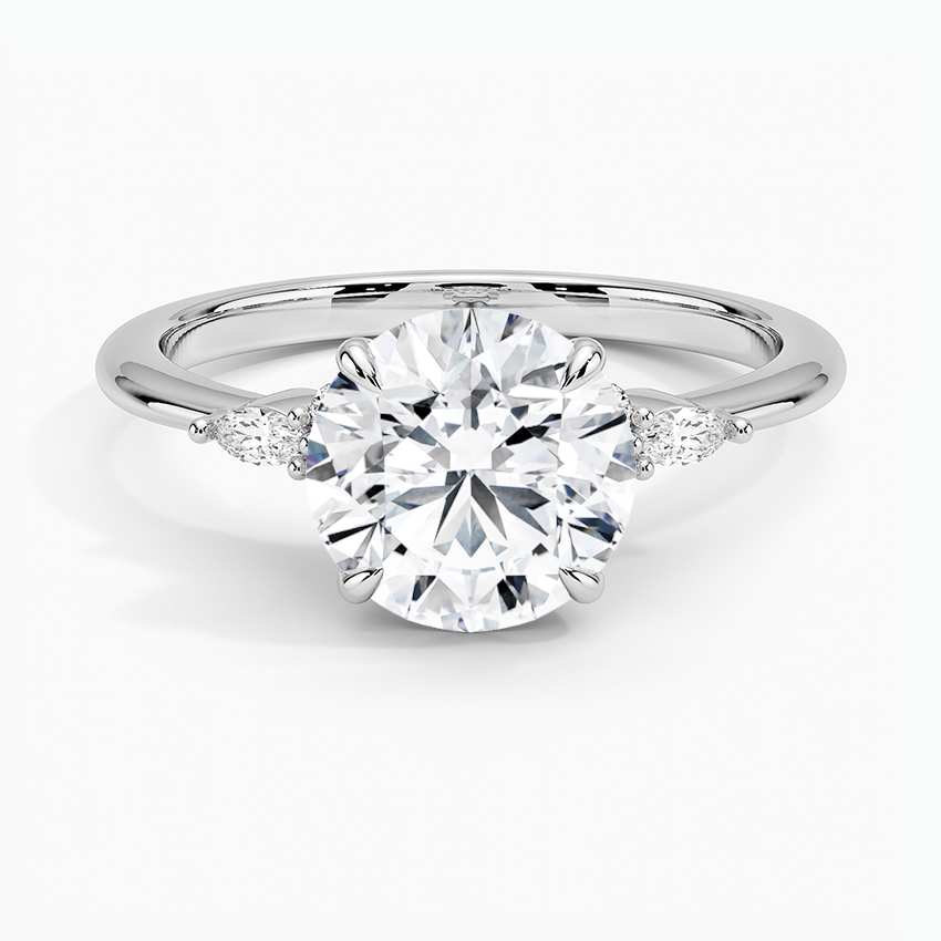 Nadia Diamond Ring in Platinum
