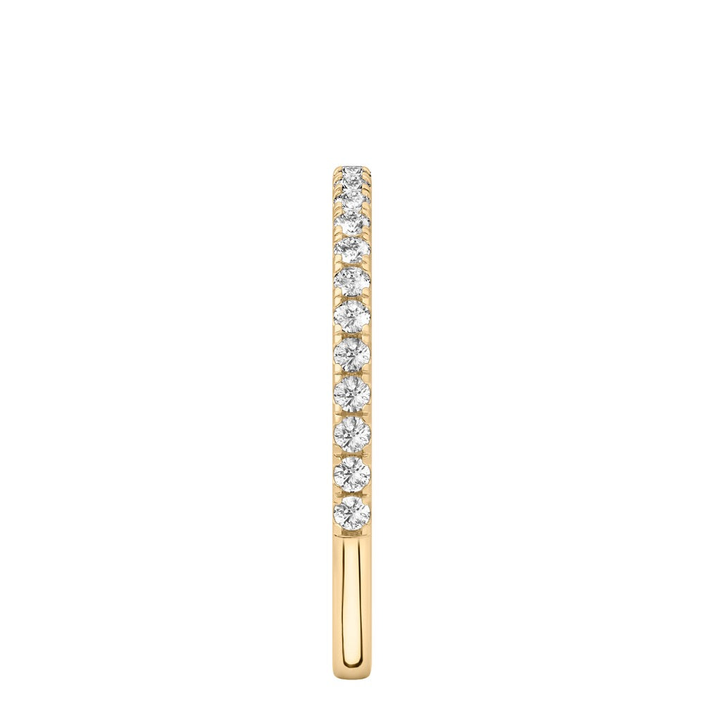 Celeste Band Delicate Pavé Diamond Wedding Band